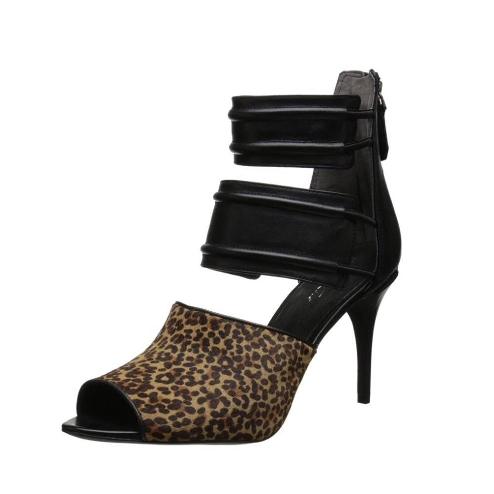 Kenneth Cole Leopard Ivy Dress Pump Size 6 NWOT